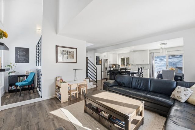 9865 Beard Avenue S, Bloomington, MN 55431