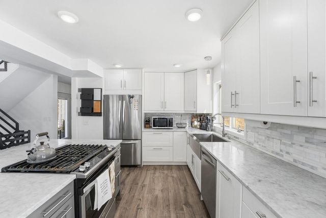 9865 Beard Avenue S, Bloomington, MN 55431