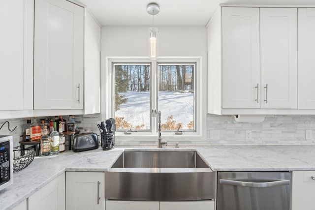 9865 Beard Avenue S, Bloomington, MN 55431