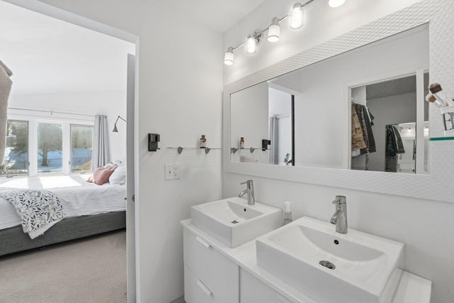 9865 Beard Avenue S, Bloomington, MN 55431