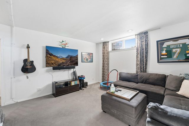 9865 Beard Avenue S, Bloomington, MN 55431