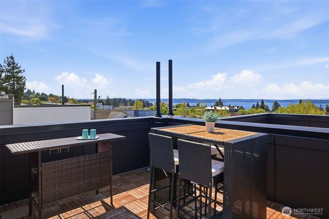6406 Fauntleroy Way SW, Seattle, WA 98136