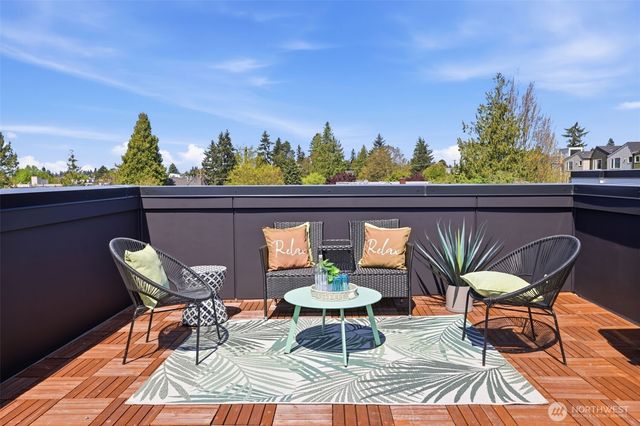 6406 Fauntleroy Way SW, Seattle, WA 98136