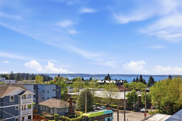 6406 Fauntleroy Way SW, Seattle, WA 98136
