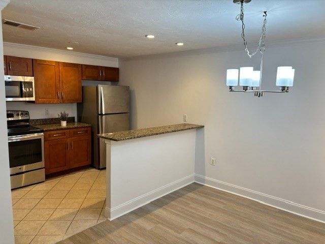 346 Neponset St D, Canton, MA 02021