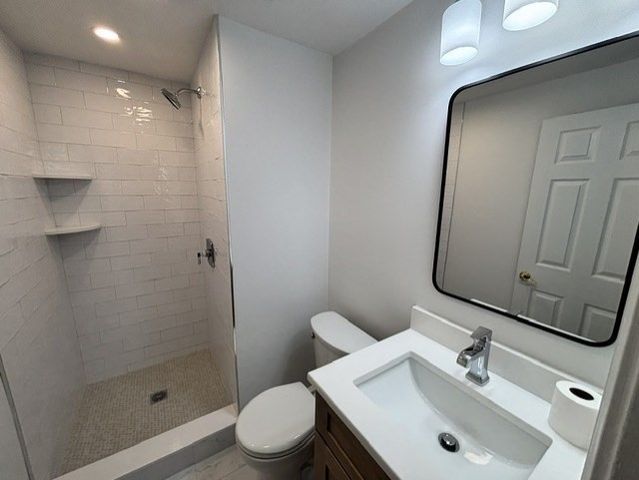 346 Neponset St D, Canton, MA 02021