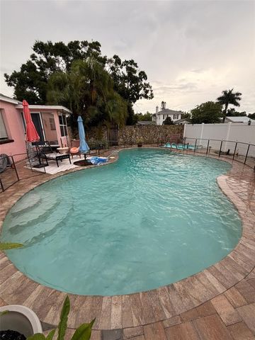 4744 7TH AVENUE N, St Petersburg, FL 33713