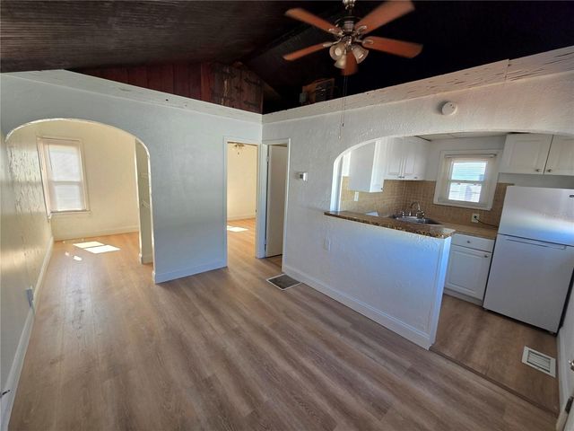 4744 7TH AVENUE N, St Petersburg, FL 33713