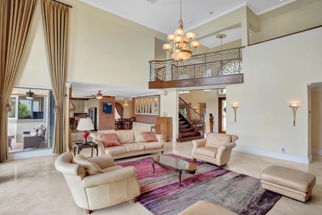 2875 NE 25th Court, Fort Lauderdale, FL 33305