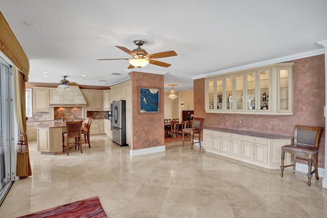 2875 NE 25th Court, Fort Lauderdale, FL 33305