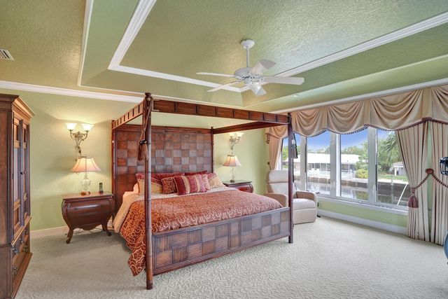 2875 NE 25th Court, Fort Lauderdale, FL 33305