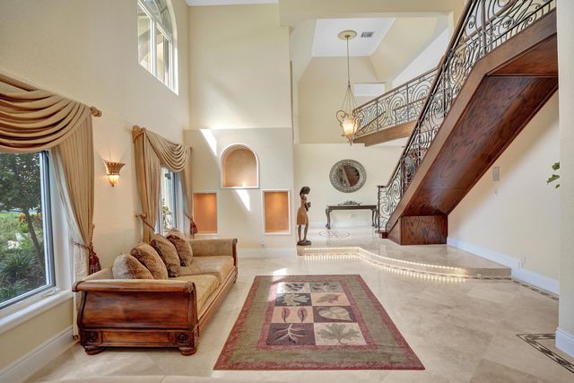 2875 NE 25th Court, Fort Lauderdale, FL 33305