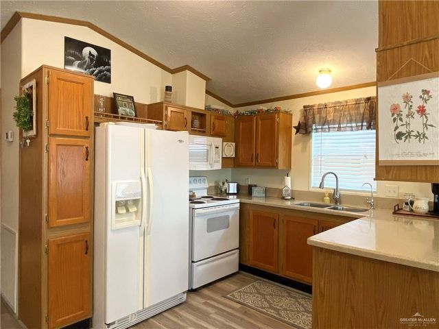 2307 W Bogey Drive, Mission, TX 78572