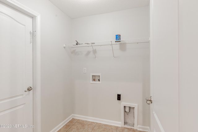 3220 DEER CREEK Drive, Middleburg, FL 32068