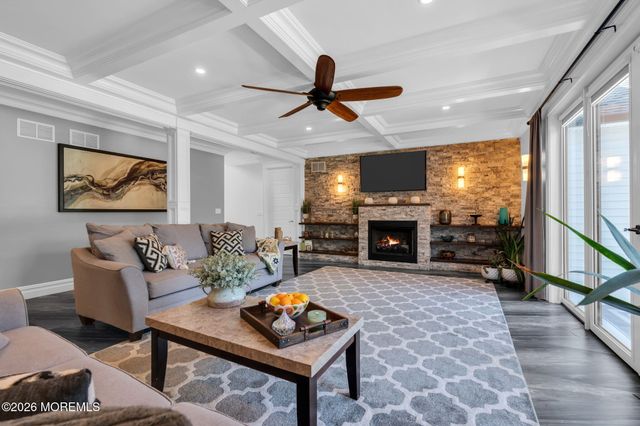 85 Yellow Meetinghouse Road, Cream Ridge, NJ 08514