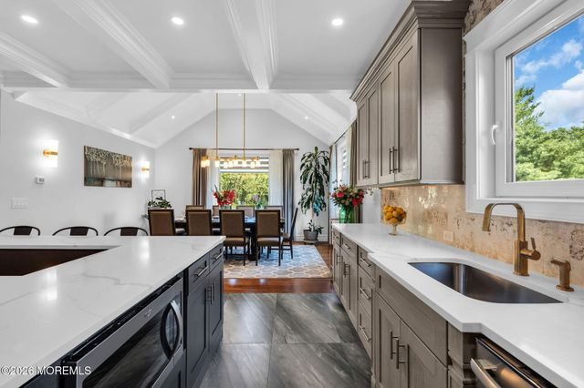 85 Yellow Meetinghouse Road, Cream Ridge, NJ 08514