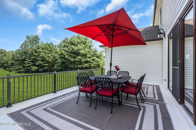 85 Yellow Meetinghouse Road, Cream Ridge, NJ 08514