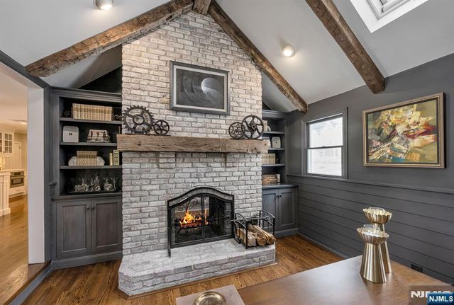 86 Carlton Avenue, Ho-ho-kus, NJ 07423