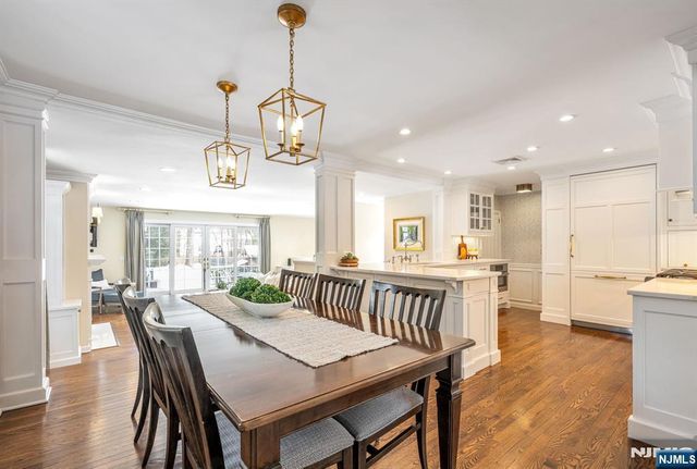 86 Carlton Avenue, Ho-ho-kus, NJ 07423