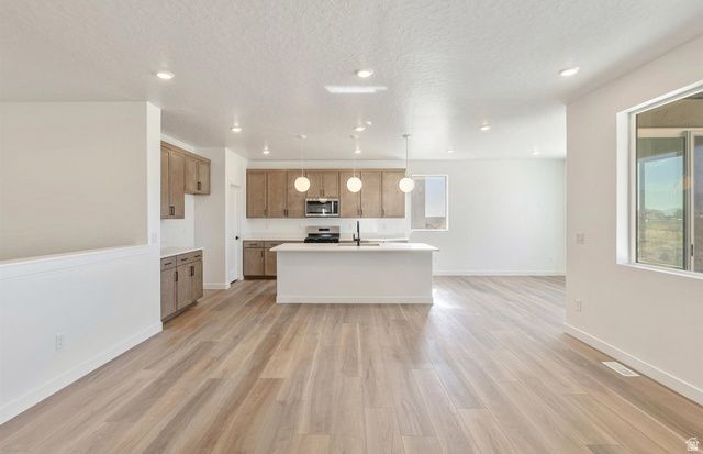 4945 N TOPAZ DRIVE, Eagle Mountain, UT 84005