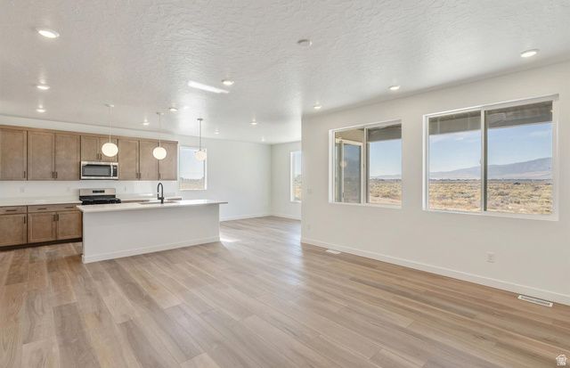 4945 N TOPAZ DRIVE, Eagle Mountain, UT 84005