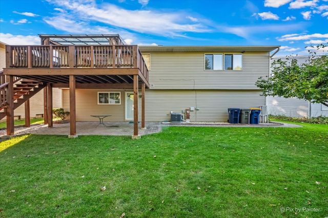 231 Briarwood Drive, Elgin, IL 60120