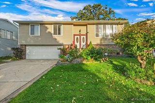 231 Briarwood Drive, Elgin, IL 60120