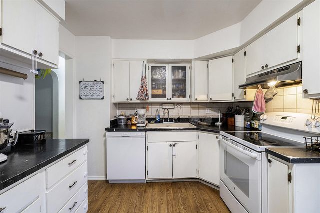 631 Campbell Street, Flint, MI 48507