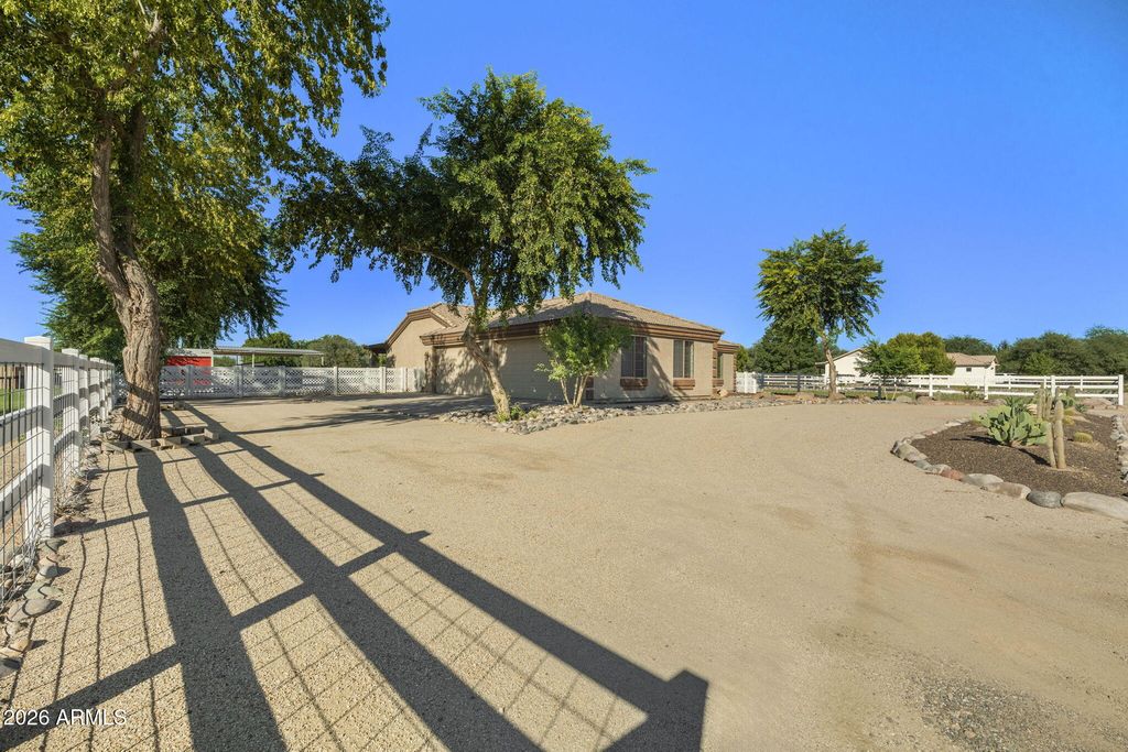 4808 E ROGERS Lane, San Tan Valley, AZ 85140 — photo 3