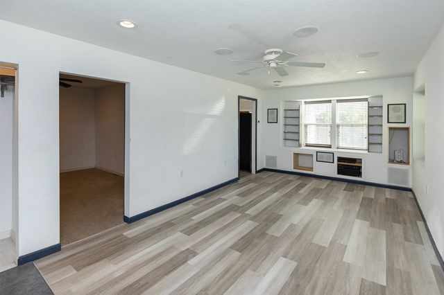 3600 Dubuque Avenue, Des Moines, IA 50317