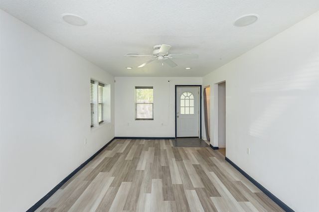 3600 Dubuque Avenue, Des Moines, IA 50317