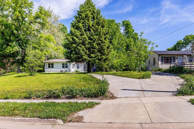 3600 Dubuque Avenue, Des Moines, IA 50317