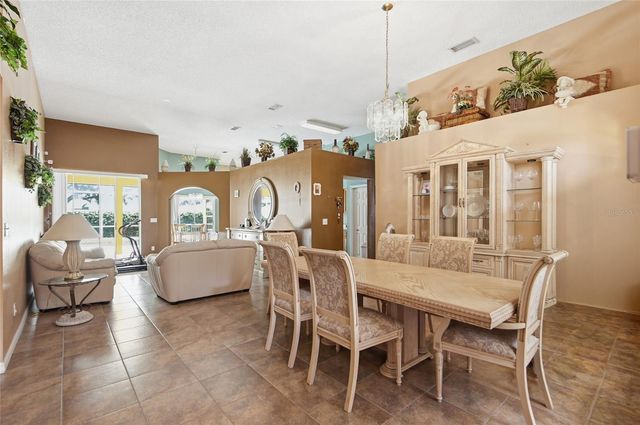 9602 SUNNYOAK DRIVE, Riverview, FL 33569