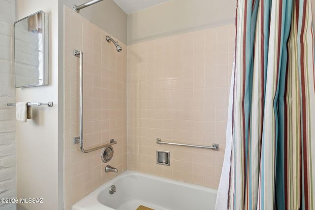 361 S Paseo Pena Apt B, Green Valley, AZ 85614