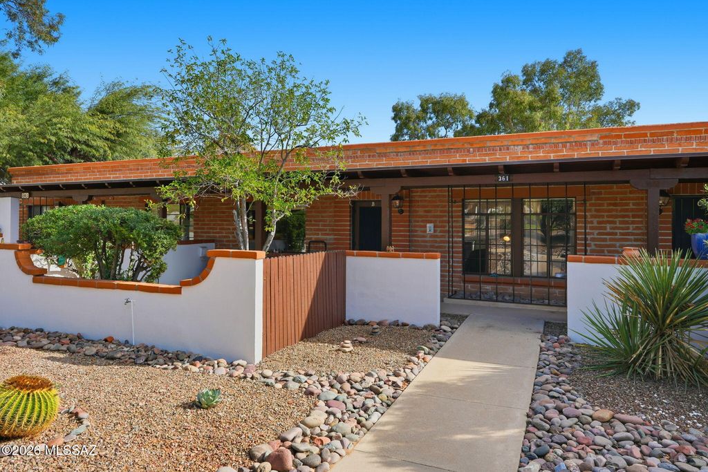 361 S Paseo Pena Apt B, Green Valley, AZ 85614