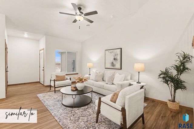 2403 E Jetty Pl Place, Sioux Falls, SD 57108