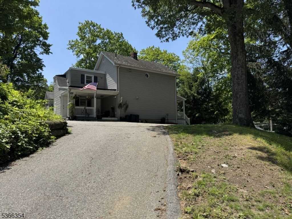 140 Boonton Ave, Butler Boro, NJ 07405