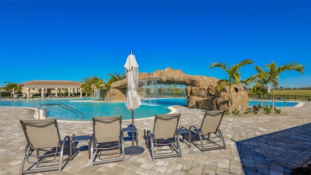 17510 GAWTHROP DRIVE 305, Bradenton, FL 34211