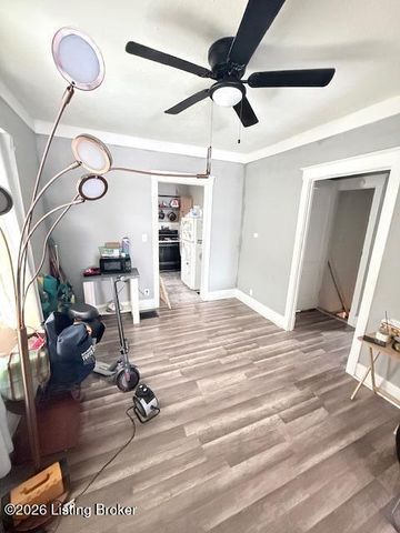 820 S 42nd St, Louisville, KY 40211