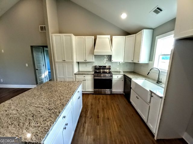 3300 Collard Valley Road, Cedartown, GA 30125