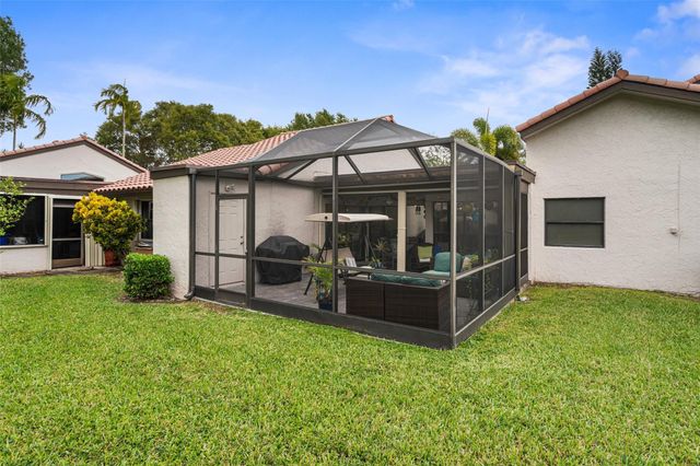 3056 Deer Creek Lake Shore Drive 3056, Deerfield Beach, FL 33442