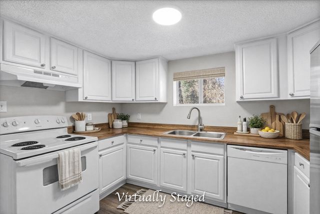3206 Dyer Street, Chattanooga, TN 37411