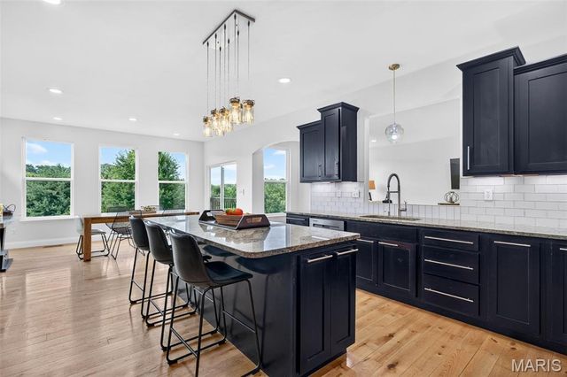 208 Berg Crossing Drive, Augusta, MO 63332