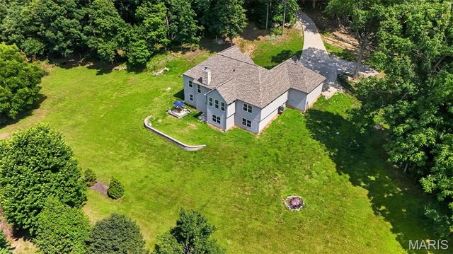 208 Berg Crossing Drive, Augusta, MO 63332