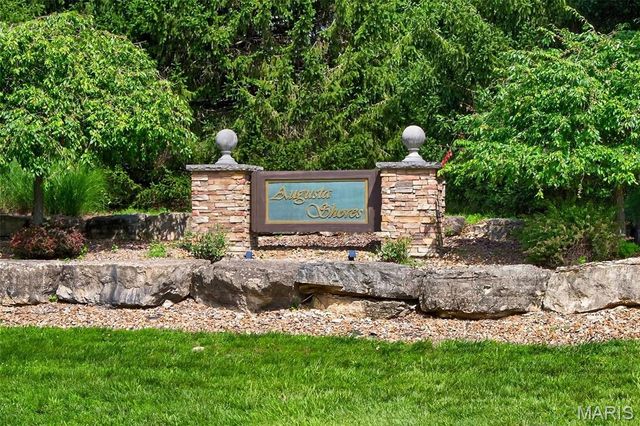 208 Berg Crossing Drive, Augusta, MO 63332