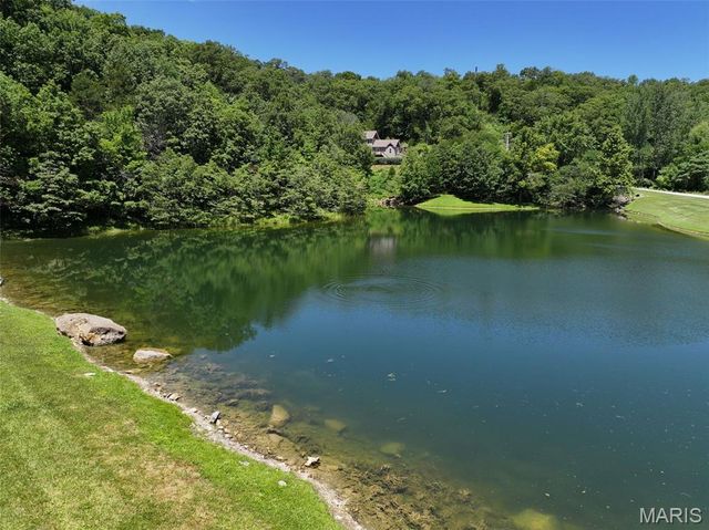 208 Berg Crossing Drive, Augusta, MO 63332