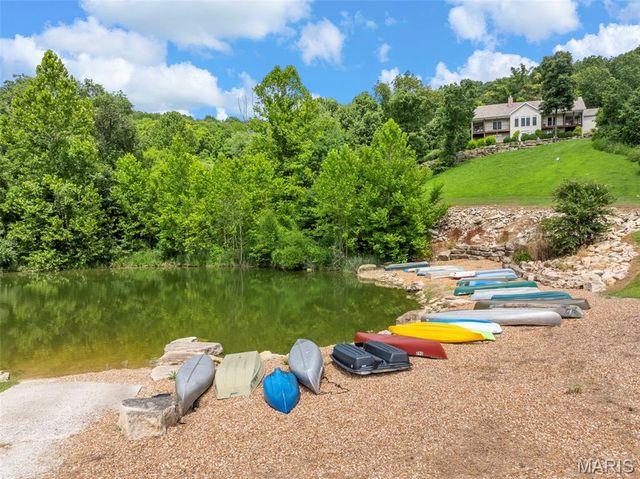 208 Berg Crossing Drive, Augusta, MO 63332