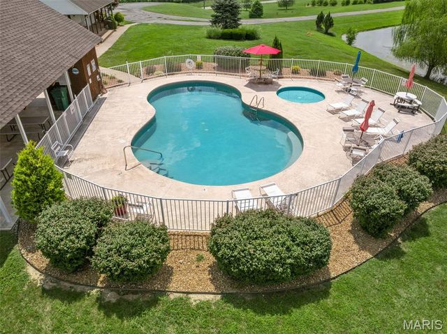 208 Berg Crossing Drive, Augusta, MO 63332