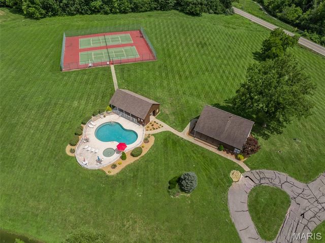 208 Berg Crossing Drive, Augusta, MO 63332