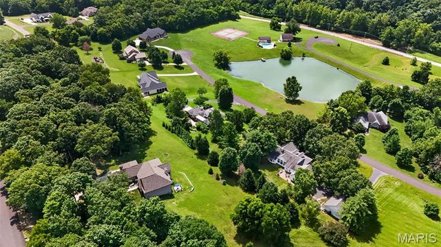 208 Berg Crossing Drive, Augusta, MO 63332